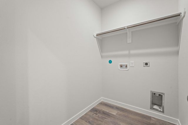 213 Elm Spring Drive, Hockley, TX 77447