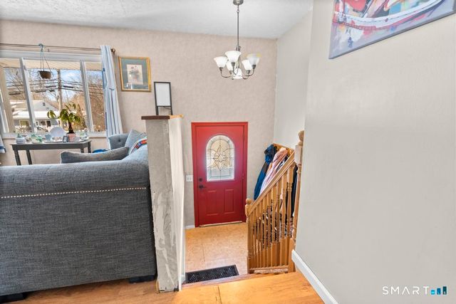 166 Glenwood Road, Clinton, CT 06413