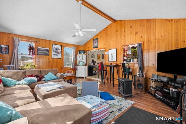 166 Glenwood Road, Clinton, CT 06413