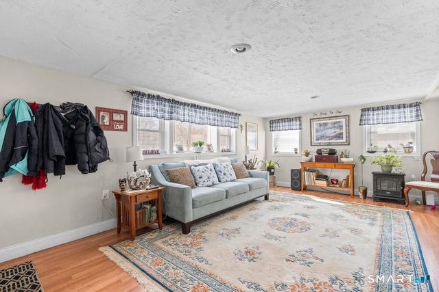 166 Glenwood Road, Clinton, CT 06413