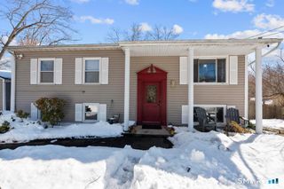 166 Glenwood Road, Clinton, CT 06413