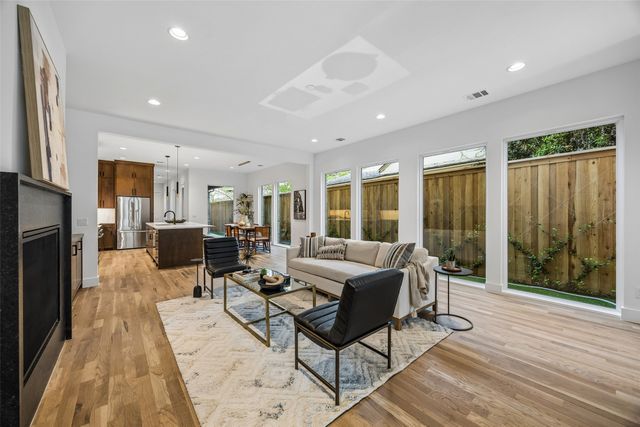 5526 Ellsworth Avenue, Dallas, TX 75206