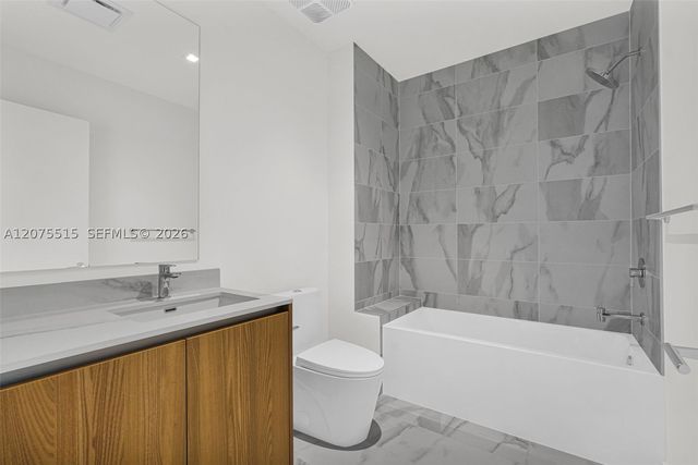 1400 Biscayne Blvd 1706, Miami, FL 33132