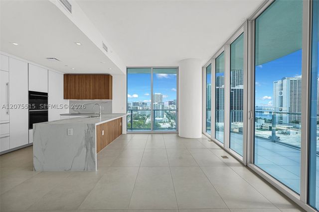 1400 Biscayne Blvd 1706, Miami, FL 33132
