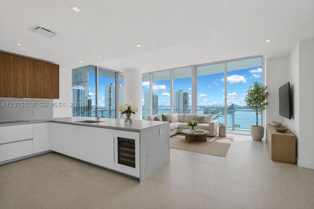 1400 Biscayne Blvd 1706, Miami, FL 33132