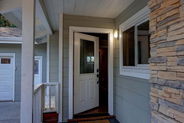 280 Alpine Dr, Colfax, CA 95713