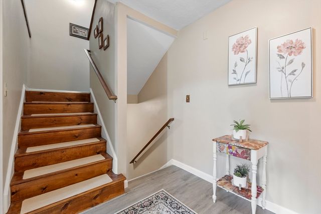 49 Meadow Pond Dr K, Leominster, MA 01453