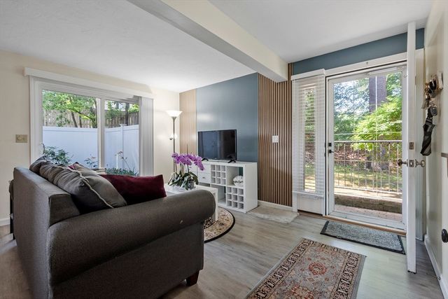 49 Meadow Pond Dr K, Leominster, MA 01453