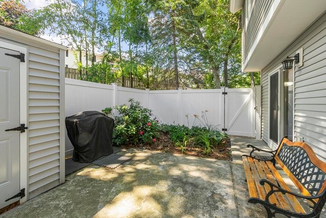 49 Meadow Pond Dr K, Leominster, MA 01453