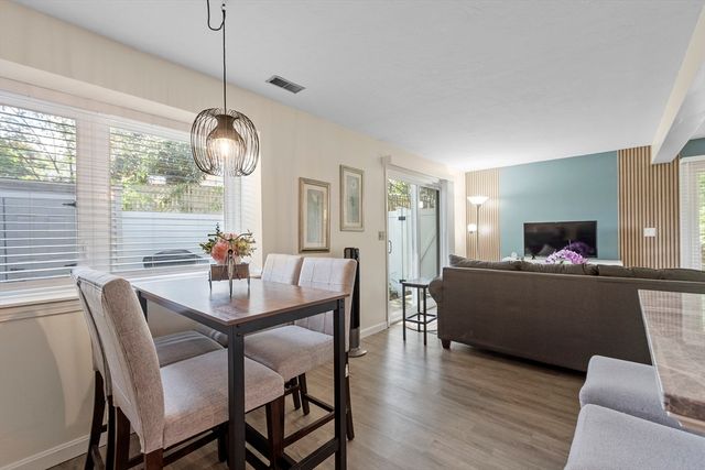 49 Meadow Pond Dr K, Leominster, MA 01453