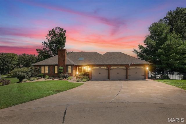 13 Timber Waters Court, Swansea, IL 62226
