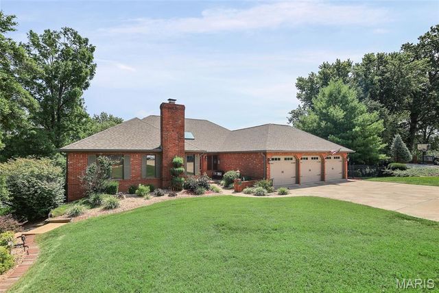 13 Timber Waters Court, Swansea, IL 62226
