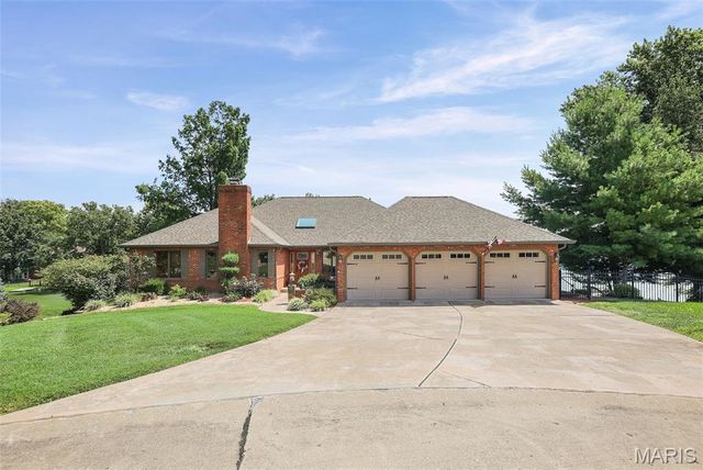 13 Timber Waters Court, Swansea, IL 62226
