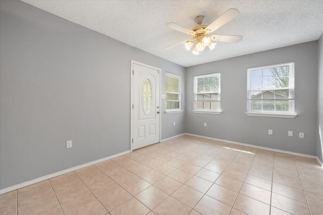 6725 Rhea Ridge Drive, Fort Worth, TX 76135