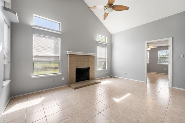 6725 Rhea Ridge Drive, Fort Worth, TX 76135