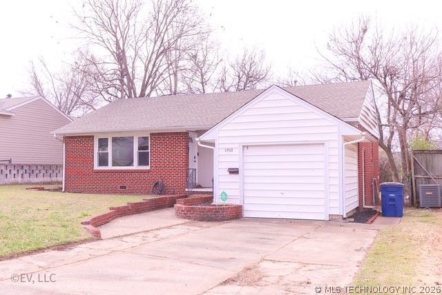 4208 E 24th Place, Tulsa, OK 74114