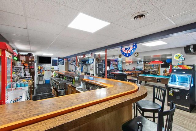 202 W LIEG AVENUE, Shawano, WI 54166