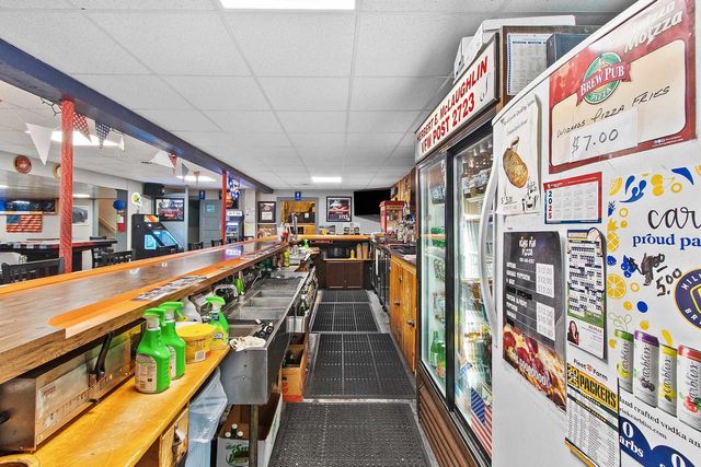 202 W LIEG AVENUE, Shawano, WI 54166