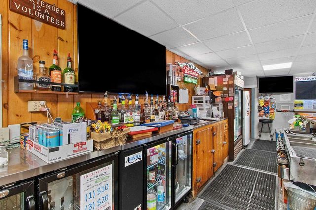 202 W LIEG AVENUE, Shawano, WI 54166