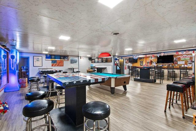 202 W LIEG AVENUE, Shawano, WI 54166