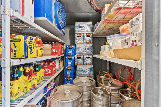 202 W LIEG AVENUE, Shawano, WI 54166