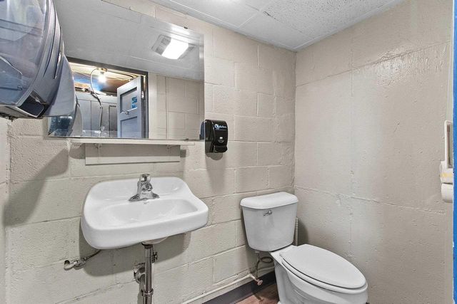 202 W LIEG AVENUE, Shawano, WI 54166