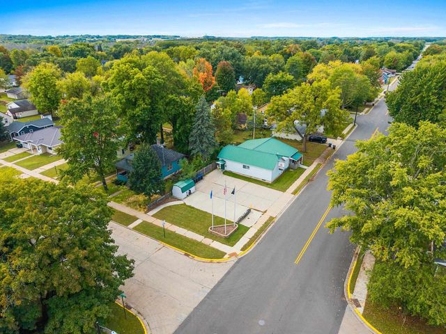 202 W LIEG AVENUE, Shawano, WI 54166