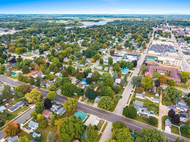 202 W LIEG AVENUE, Shawano, WI 54166