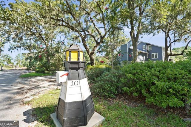 10 Pinetree Road, Midway, GA 31320