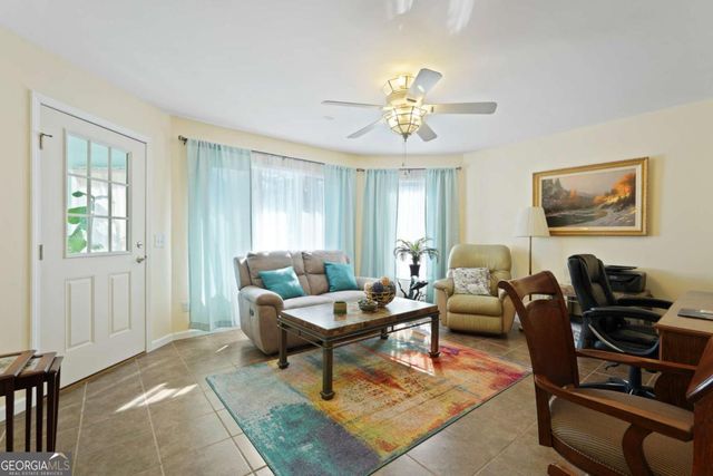 10 Pinetree Road, Midway, GA 31320