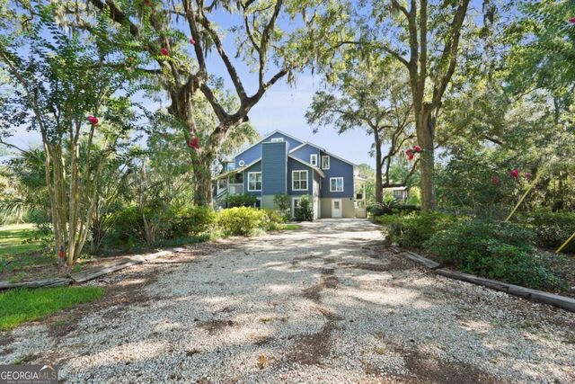 10 Pinetree Road, Midway, GA 31320