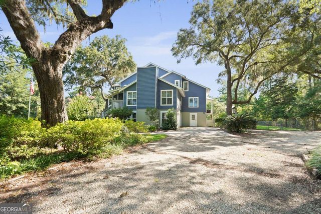 10 Pinetree Road, Midway, GA 31320