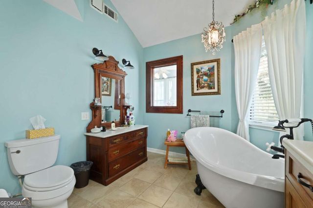 10 Pinetree Road, Midway, GA 31320