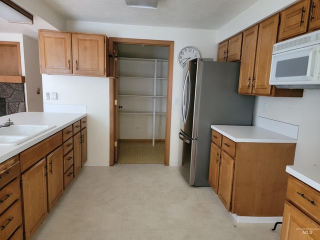 3311 S Snowflake Way, Boise, ID 83706