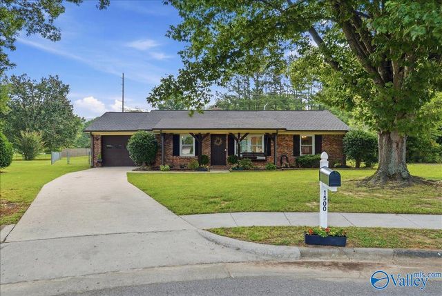 1500 Old Albany Circle SE, Huntsville, AL 35803