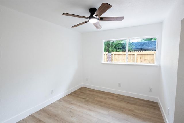 12054 Mighty Oak Drive A, Houston, TX 77066