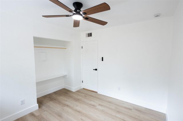 12054 Mighty Oak Drive A, Houston, TX 77066