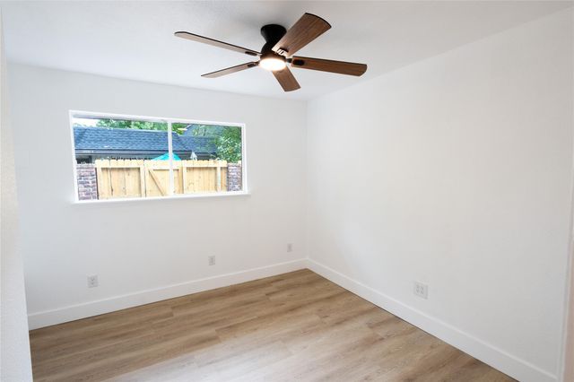 12054 Mighty Oak Drive A, Houston, TX 77066