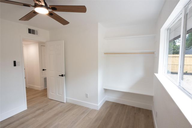 12054 Mighty Oak Drive A, Houston, TX 77066