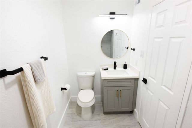 12054 Mighty Oak Drive A, Houston, TX 77066