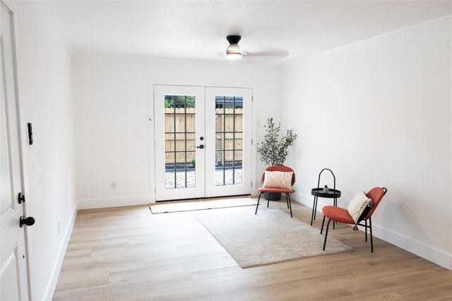 12054 Mighty Oak Drive A, Houston, TX 77066