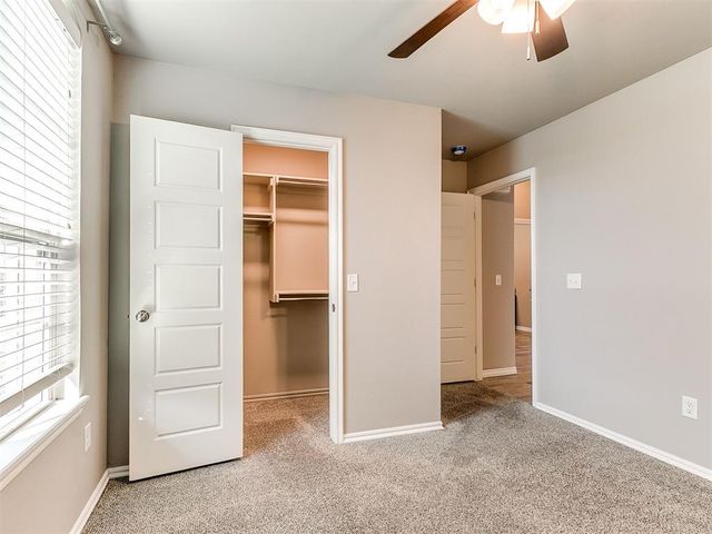 1833 W Trout Way, Mustang, OK 73064