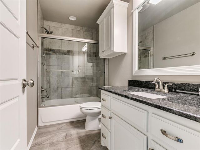 1833 W Trout Way, Mustang, OK 73064