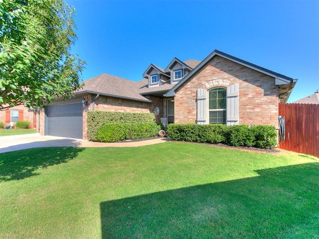 1833 W Trout Way, Mustang, OK 73064