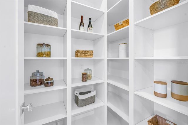 3752 ARKANSAS AVENUE NE, St Petersburg, FL 33703