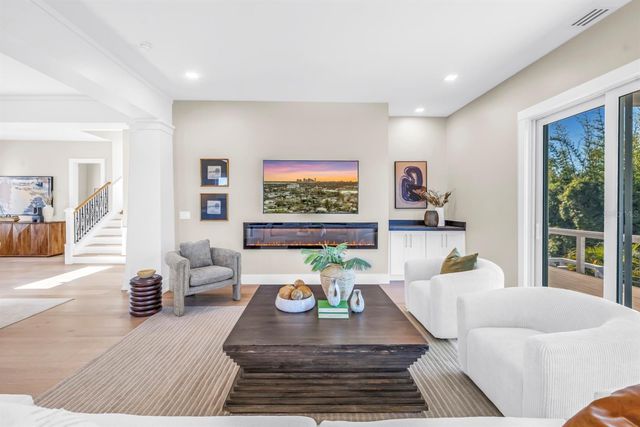 3752 ARKANSAS AVENUE NE, St Petersburg, FL 33703