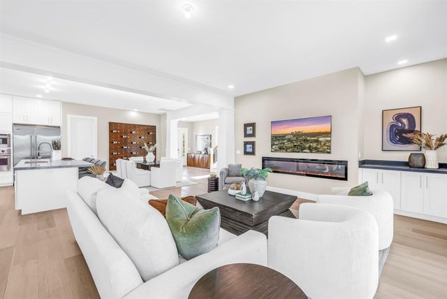 3752 ARKANSAS AVENUE NE, St Petersburg, FL 33703