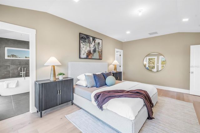 3752 ARKANSAS AVENUE NE, St Petersburg, FL 33703