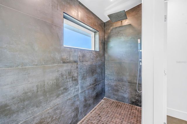 3752 ARKANSAS AVENUE NE, St Petersburg, FL 33703