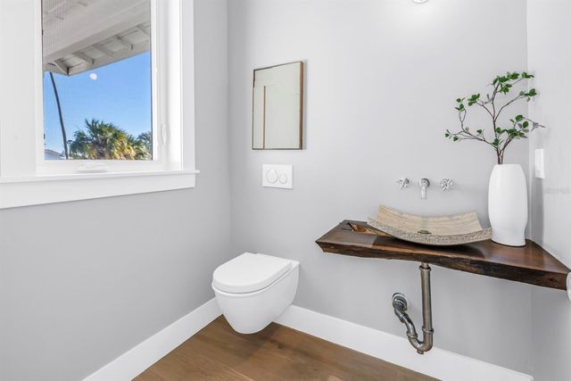 3752 ARKANSAS AVENUE NE, St Petersburg, FL 33703